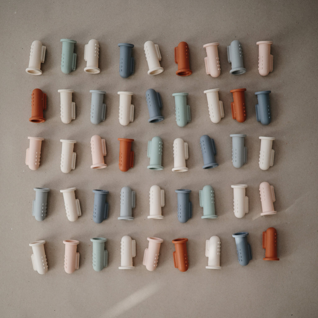 Silikoniniai dantų šepetėliai